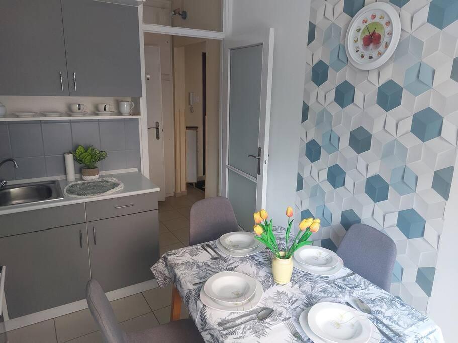 Dora Apartman Best Location & Free Parking Debrecen Buitenkant foto